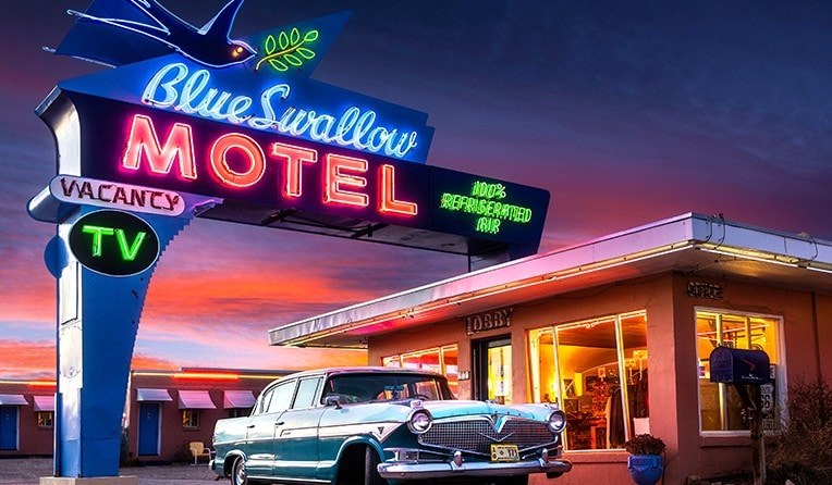 NM_blog Blue swallow motel on Route 66 in scottsdale, arizona.