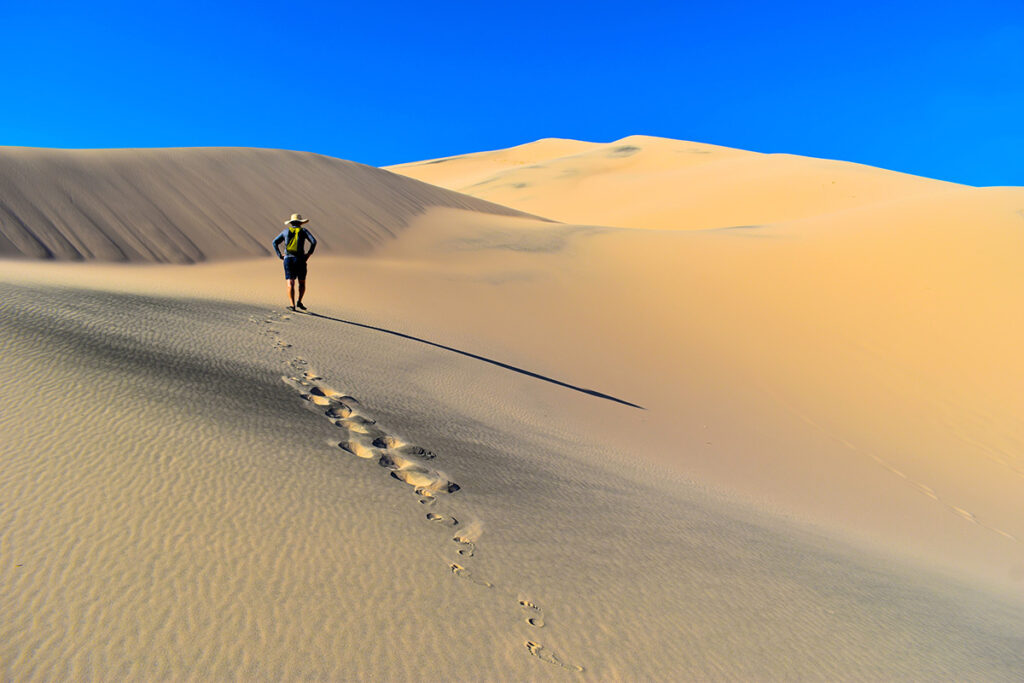 Hiking the Kelso Dunes in Mojave National Preserve