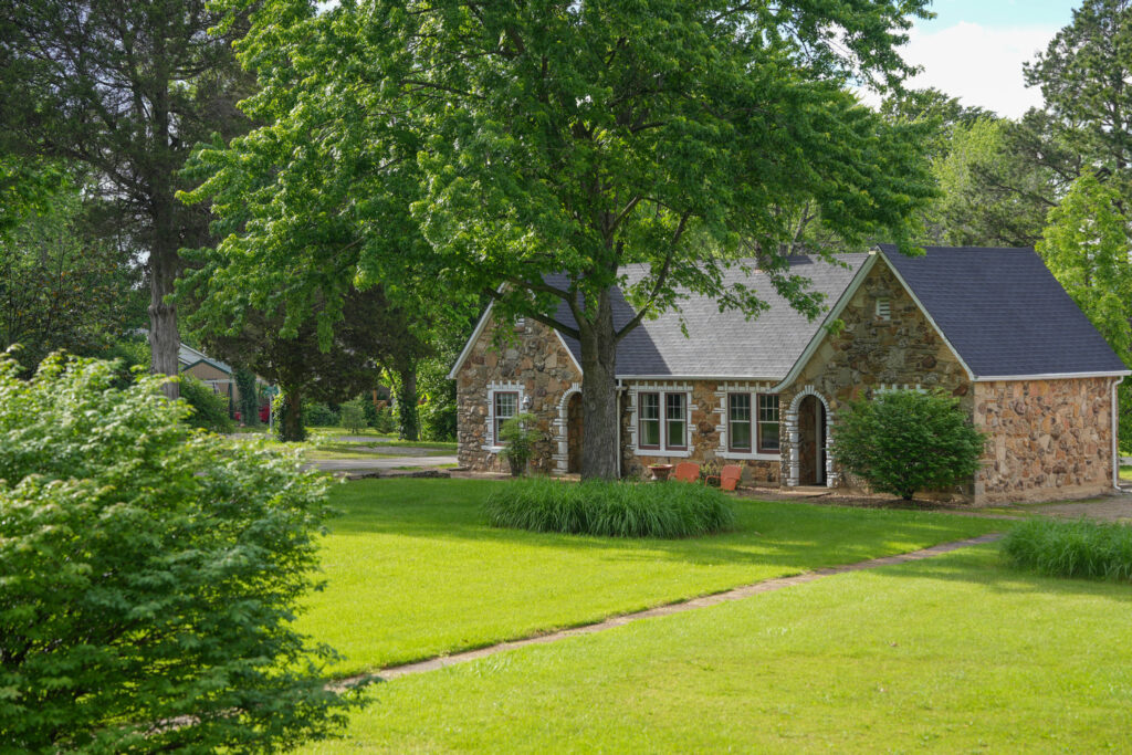 Wagon Wheel Motel in Cuba, Missouri